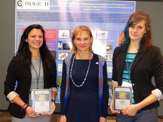2015-watkins-award-gomri Lindsey and Kristina receive their awards from Sherri Goodman, Consortium for Ocean Leadership President & CEO.