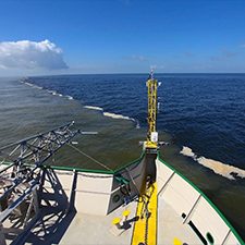 CARTHE_RiverOceanMeet_SPLASH_slider View from the RV Walton Smith where the Gulf of Mexico and Mississippi River freshwater meet. Photo by Tamay Ozgokmen.